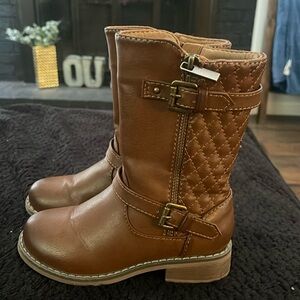 Size 10c boots for toddler